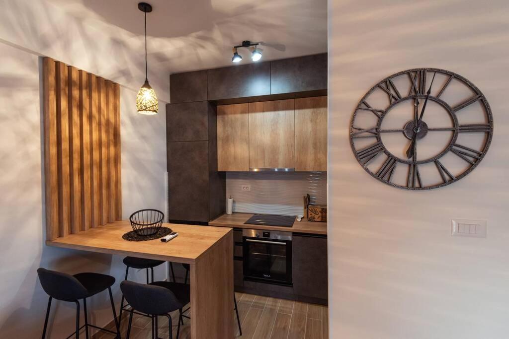 Modern, Bright And Cozy Apartment Podgorica Ngoại thất bức ảnh